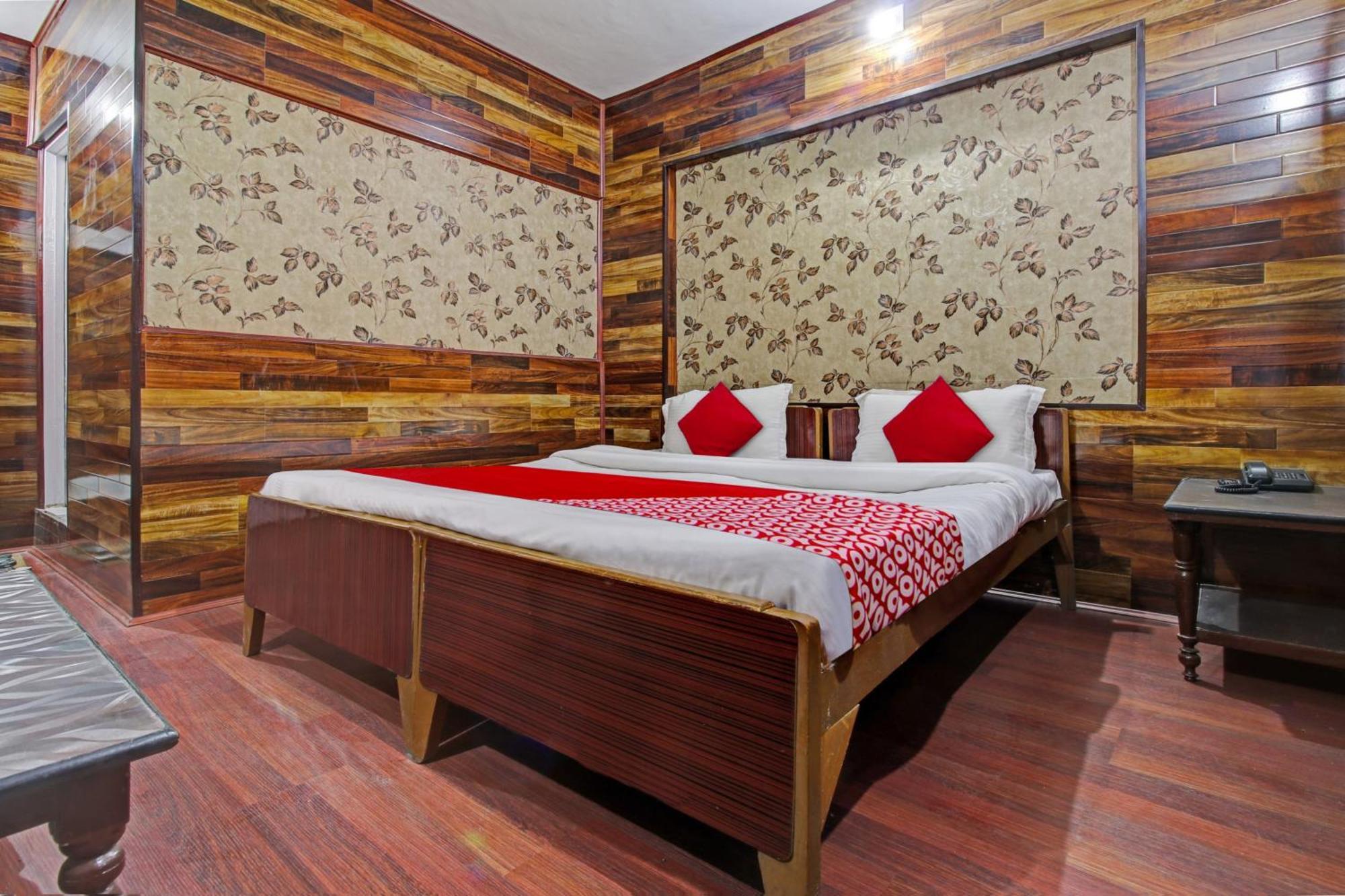 Hotel Ab-I-Hayat Srīnagar エクステリア 写真
